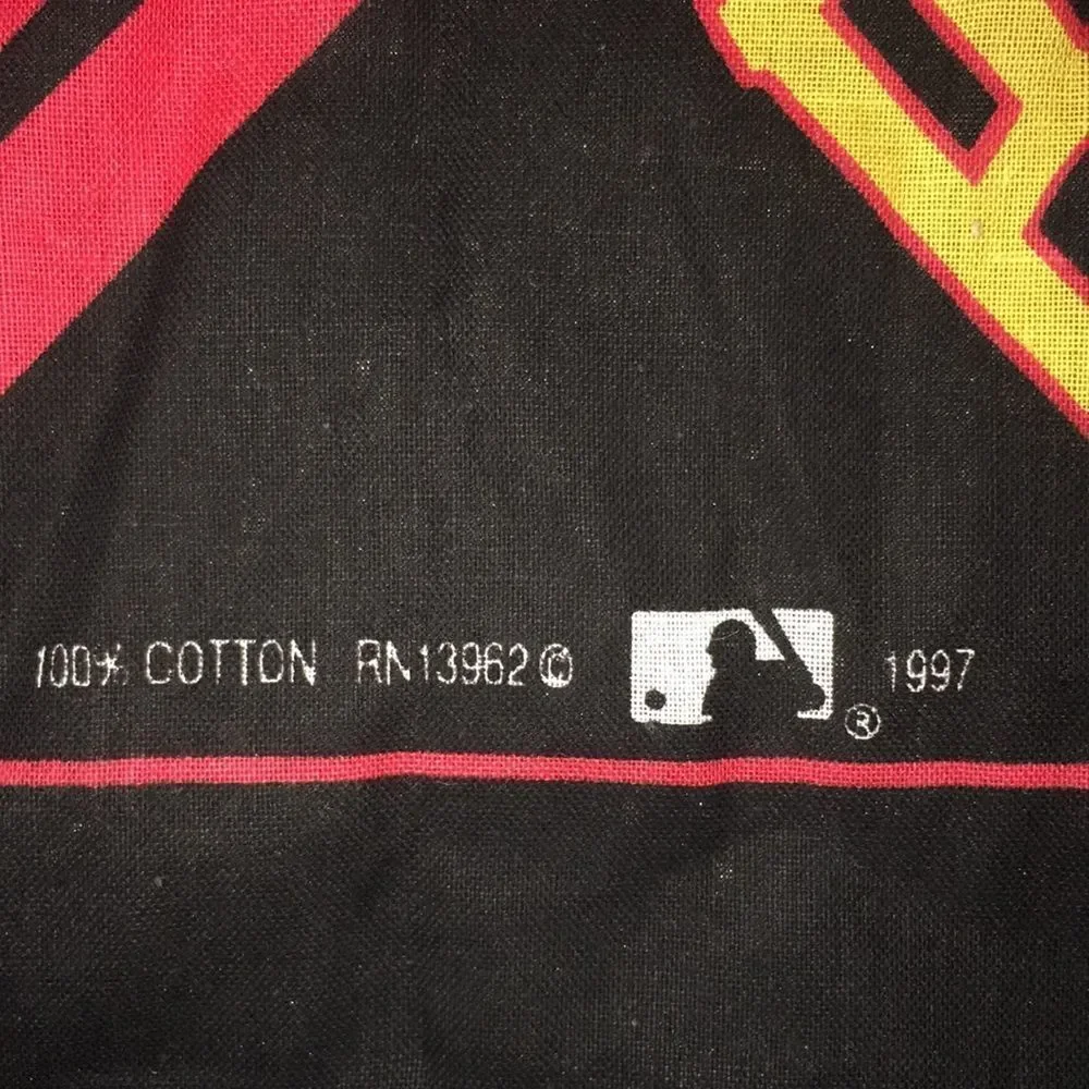1997 vintage Pittsburgh Pirates Tony Womack Signed autograph baseball Bandana